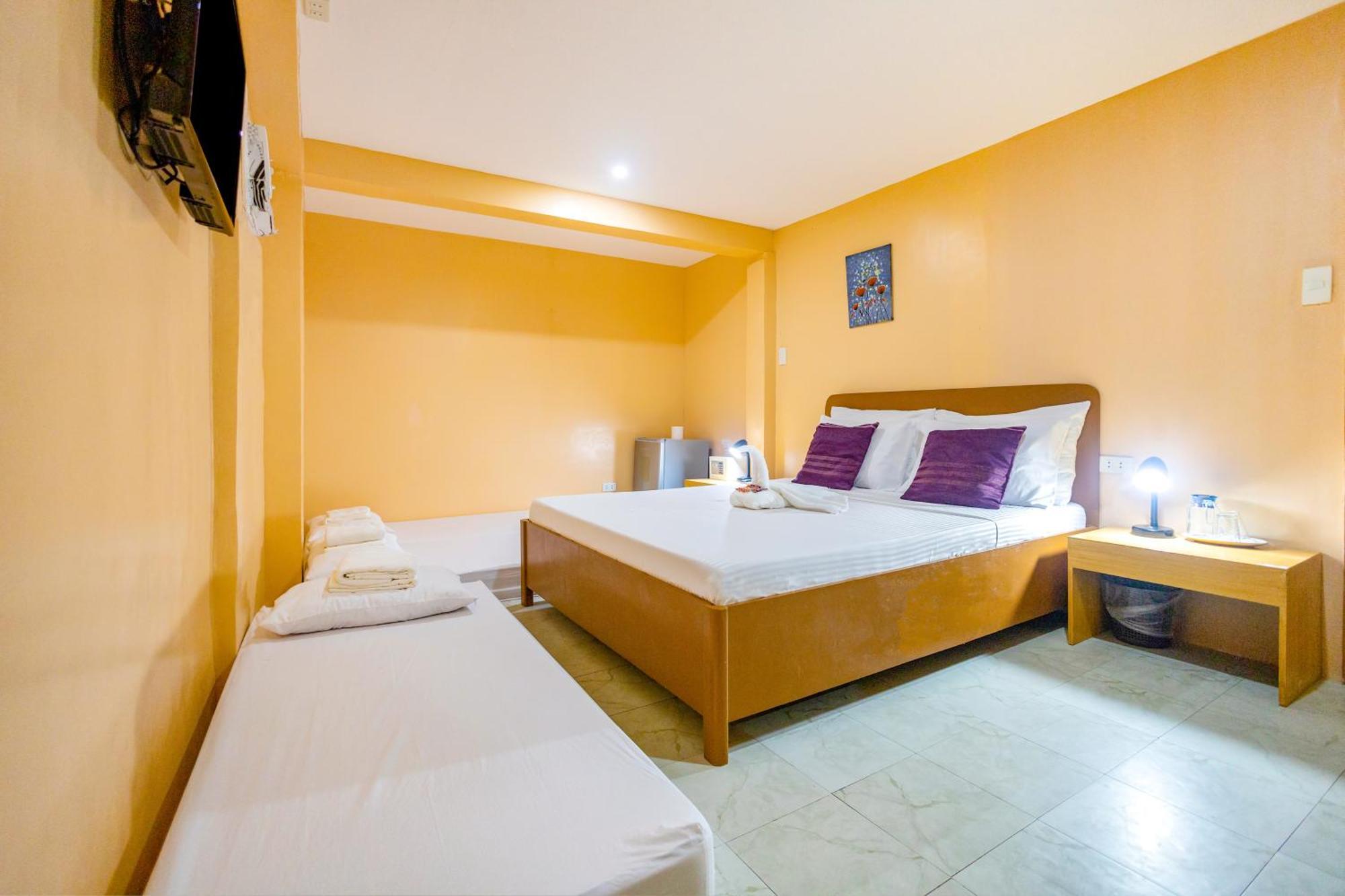 White Shamrock Beach Hotel Balabag  Quarto foto